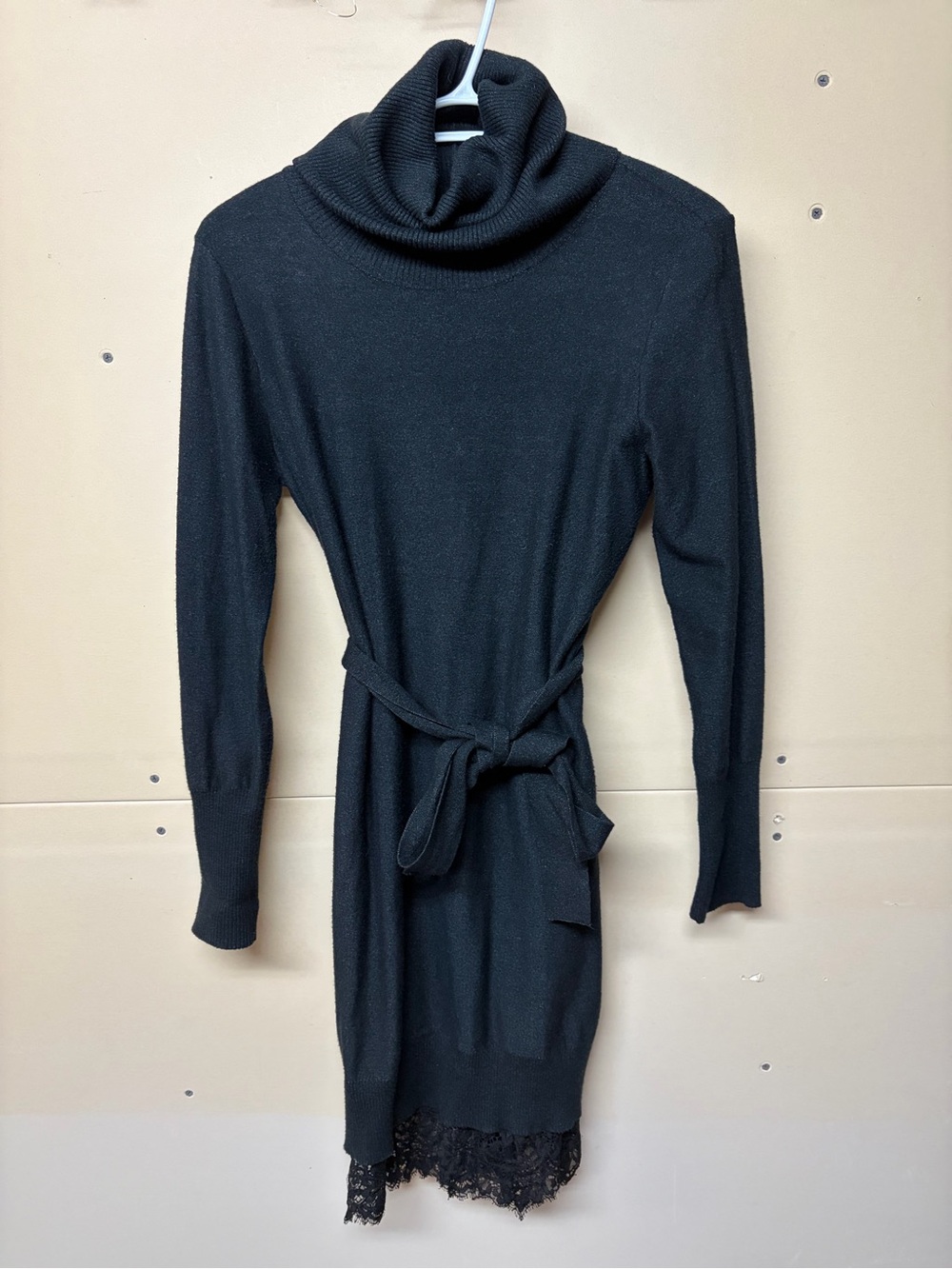2/$30⚡️- DRESS | Women’s Dynamite dress size small - Picture 1 of 6